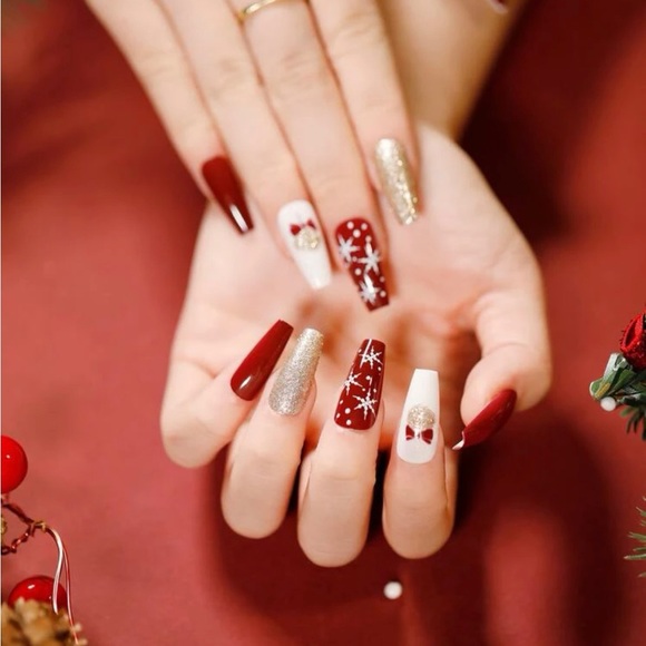 5 sets of Press On Nails - Picture 3 of 9